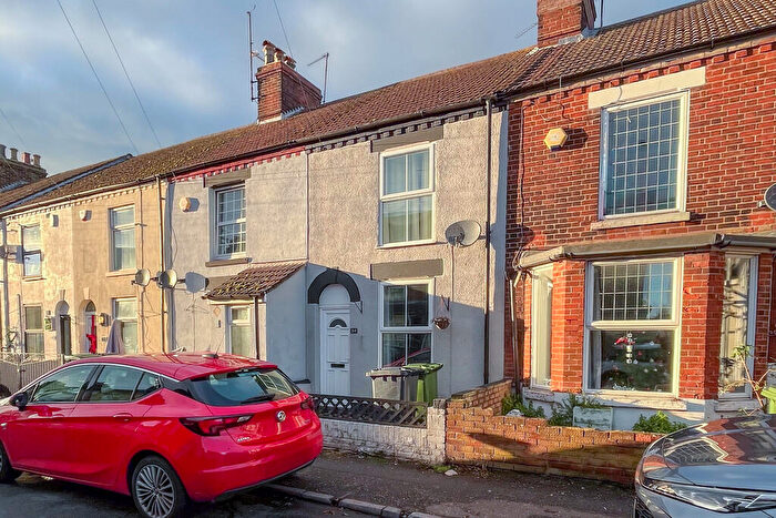 3 Bedroom Terraced House To Rent In Isaacs Road, Cobholm, NR31