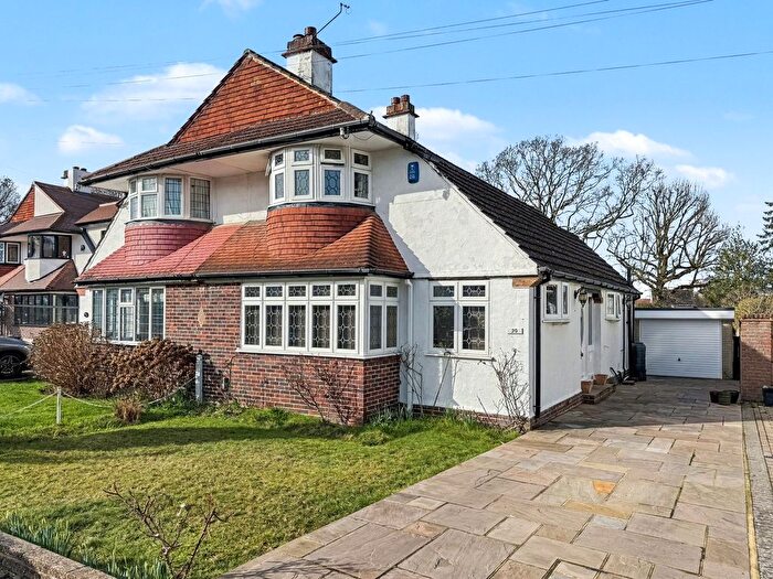 3 Bedroom Semi Detached House For Sale In Willett Close, Petts Wood, Orpington, BR5
