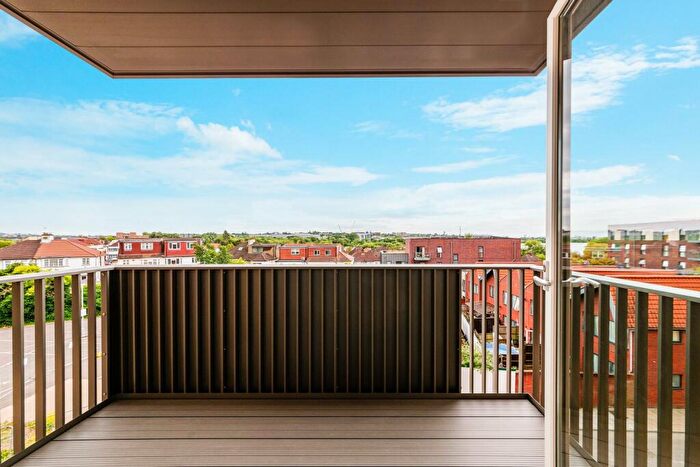 2 Bedroom Apartment To Rent In Nuthatch Apartments, Hendon, London, NW9