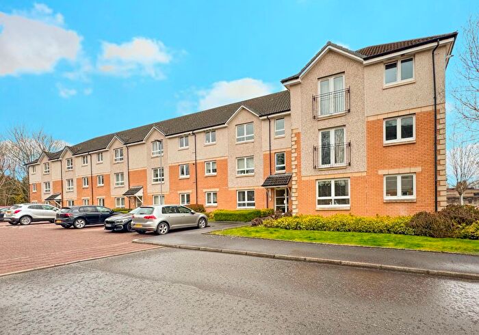 2 Bedroom Flat For Sale In Mcphee Court, Hamilton, ML3