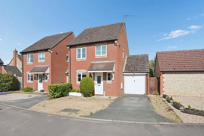 3 Bedroom Link Detached House For Sale In The Paddock, Longworth, OX13