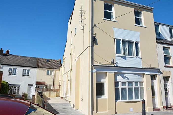 1 Bedroom Flat To Rent In Lennox Street, Weymouth, DT4