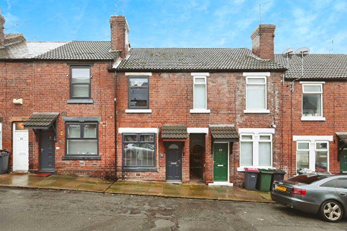 3 Bedroom Terraced House For Sale In Dovercourt Road, Rotherham, S61