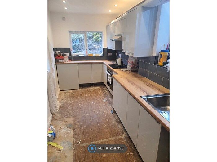 3 Bedroom Semi-Detached House To Rent In Cardiff Road, Newport, NP20