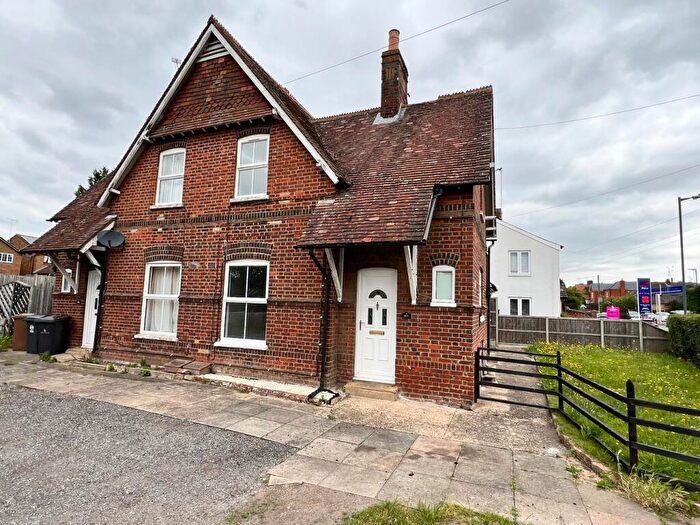 2 Bedroom Semi-Detached House To Rent In High Street, Walkern, Stevenage, SG2