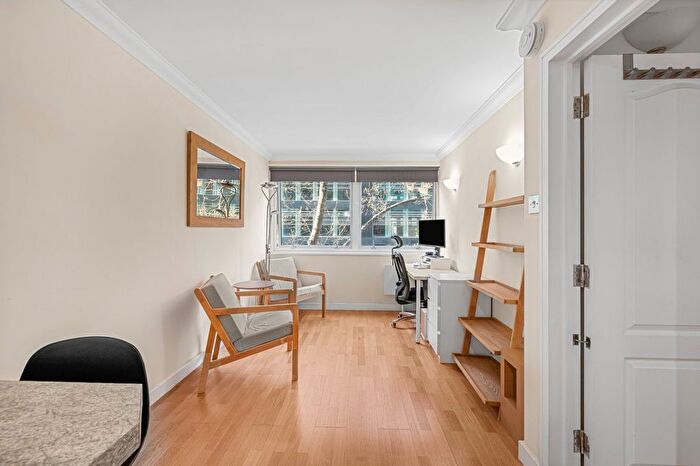 1 Bedroom Flat For Sale In Flat, - Fitzroy Street, W1T