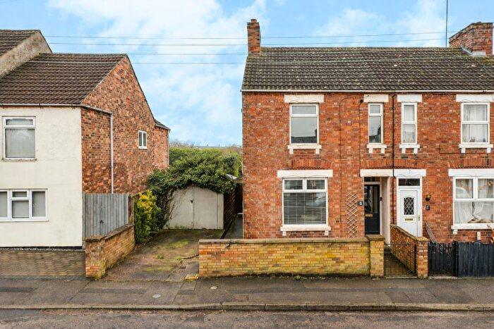 3 Bedroom End Of Terrace House For Sale In Mulso Road, Finedon, NN9