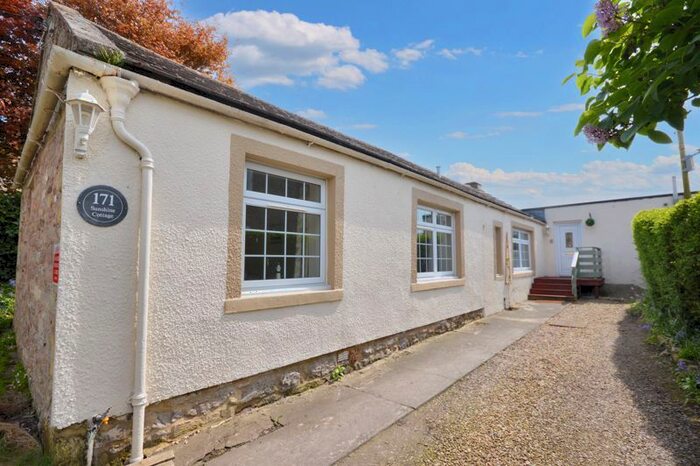 3 Bedroom Detached House For Sale In Main Street, North Sunderland, Seahouses, NE68
