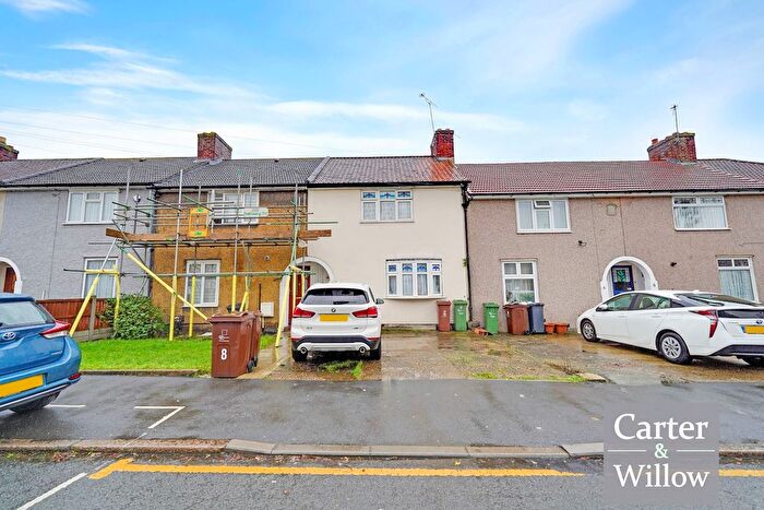 3 Bedroom Terraced House For Sale In Warrington Road, Dagenham, RM8