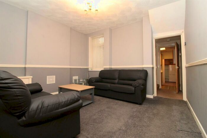 3 Bedroom House To Rent In Minny Street, Cathays, Cardiff, CF24