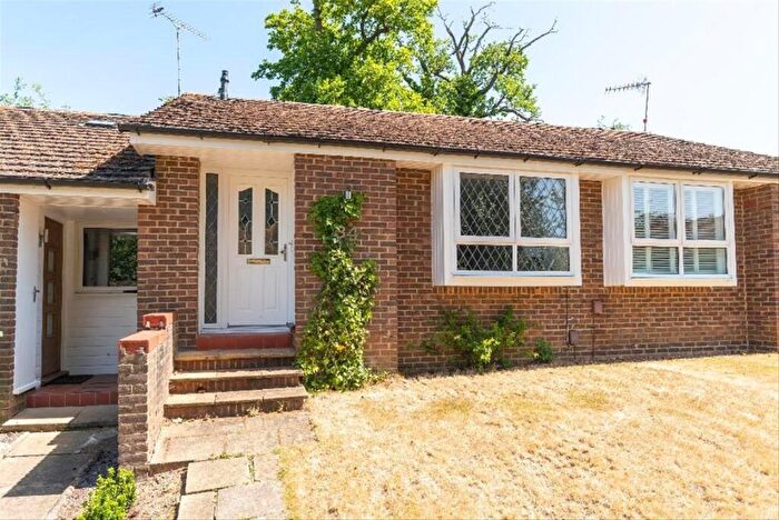 2 Bedroom Bungalow To Rent In Marlborough Drive, Weybridge, KT13