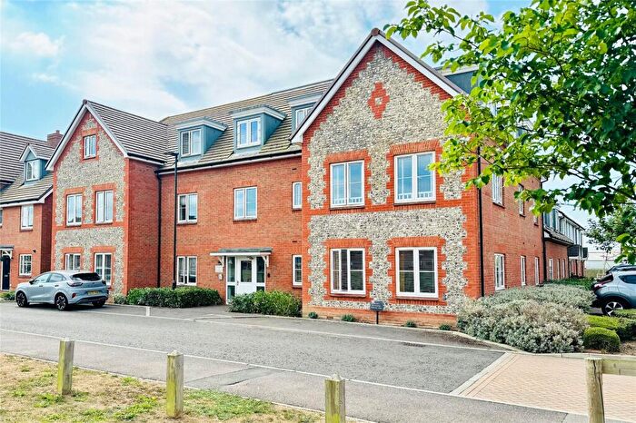 2 Bedroom Apartment For Sale In Cresswell Square, Angmering, West Sussex, BN16