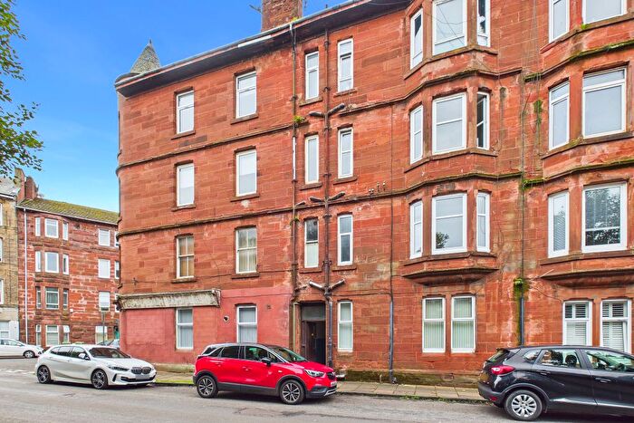 2 Bedroom Flat For Sale In Station Road, Dumbarton, G82