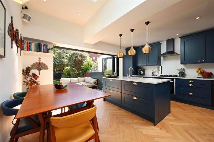 3 Bedroom Terraced House For Sale In Kennington Avenue, Bishopston, BS7