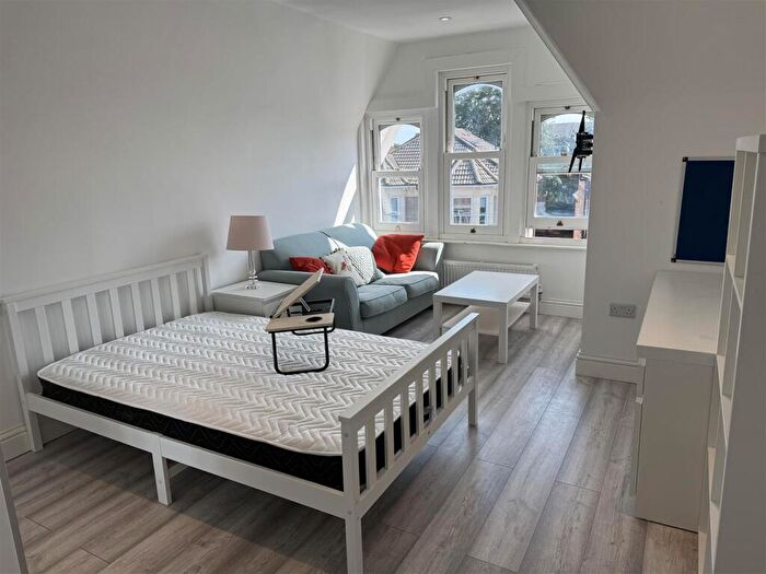 11 Bedroom Detached House To Rent In Merton Road, Southsea, PO5