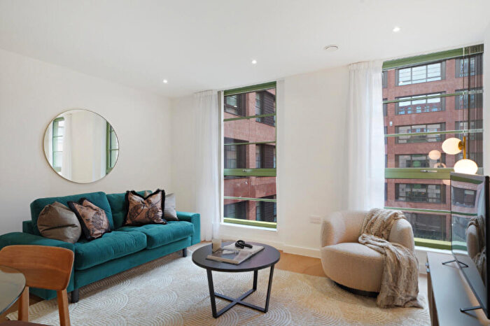 2 Bedroom Apartment To Rent In Mitton House, B5