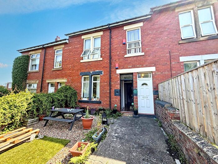 2 Bedroom Flat For Sale In Ridley Gardens, Swalwell, Newcastle Upon Tyne, NE16