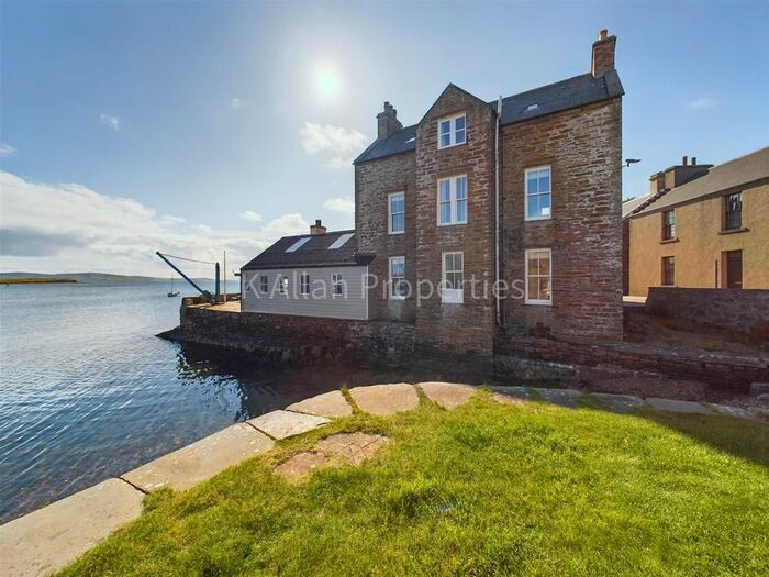 4 Bedroom Detached House For Sale In South End, Stromness, Orkney, KW16