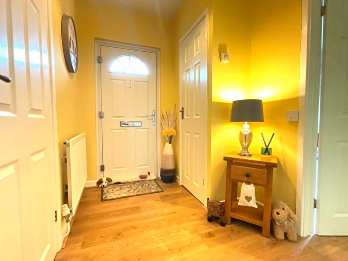 2 Bedroom Semi-Detached Bungalow For Sale In Heol Teilo, New Inn, Pontypool, NP4