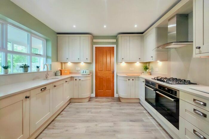 4 Bedroom Detached House For Sale In Chapel Lane, Ellel, LA2