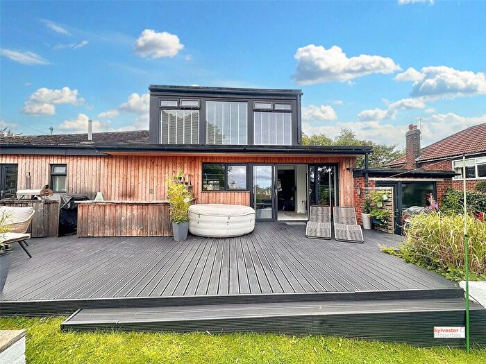 5 Bedroom Bungalow For Sale In West View, Old South Moor, Stanley, DH9