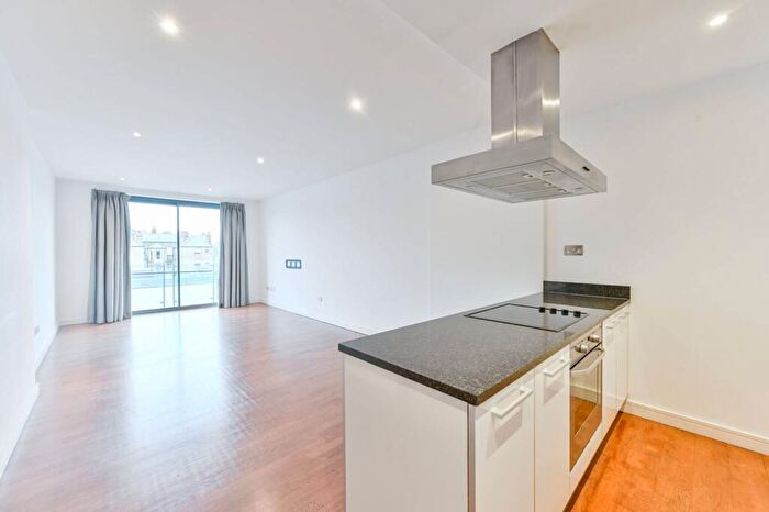 2 Bedroom Flat For Sale In Yvon House, Battersea Park, London, SW11