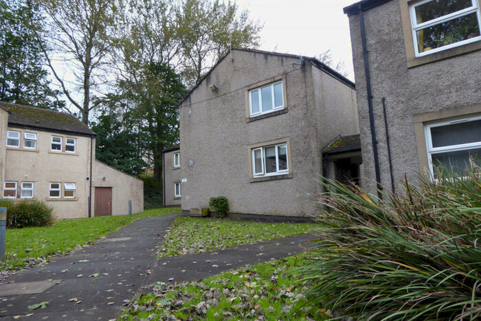 3 Bedroom Flat To Rent In Victoria Court, Ashton Road, Lancaster, LA1
