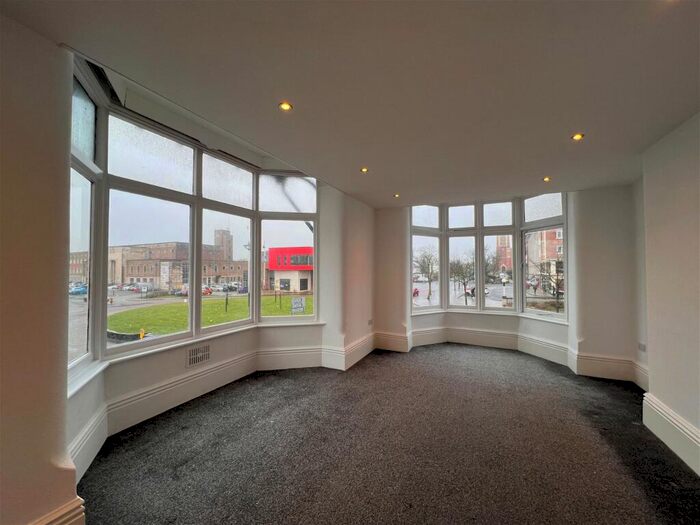 3 Bedroom Apartment To Rent In Lord Street, Southport, PR9
