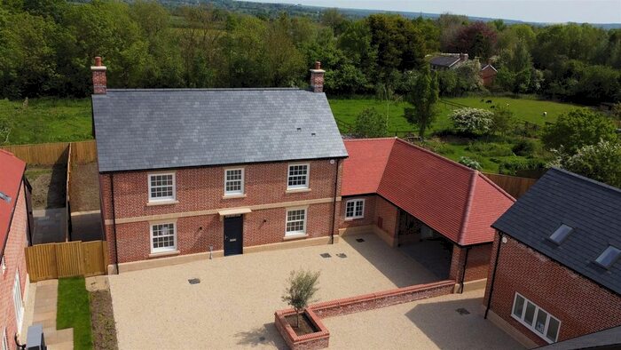 4 Bedroom Detached House For Sale In Poulshot Road, Poulshot, Devizes, SN10