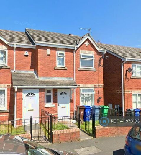 3 Bedroom Semi-Detached House To Rent In Venture Scout Way, Manchester, M8