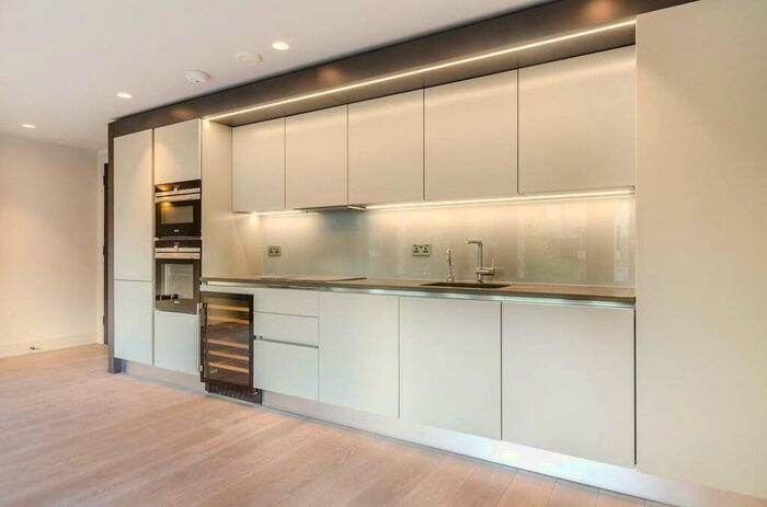 1 Bedroom Flat For Sale In Independents Road, Blackheath, London, SE3