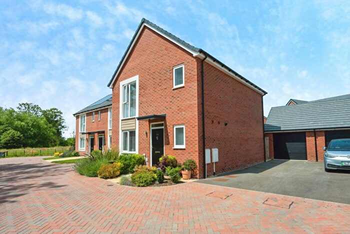 3 Bedroom Detached House For Sale In Poplar Drive, Meon Vale, Stratford-upon-Avon, Warwickshire, CV37