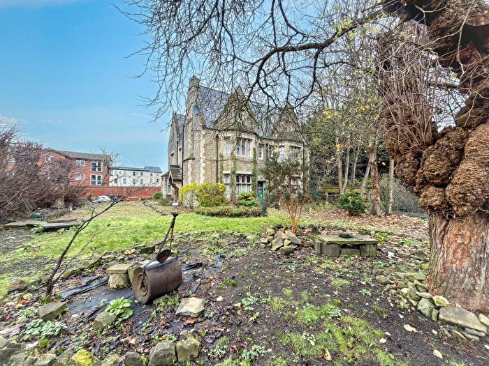 7 Bedroom Block Of Flats For Sale In Carlisle House, Oxford Road, Reading, Berkshire, RG1