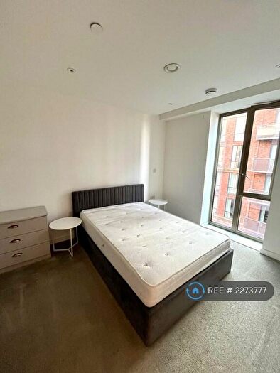 2 Bedroom Flat To Rent In Block C, Salford, M5