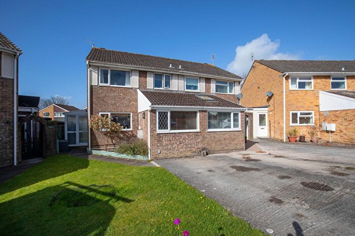 3 Bedroom Semi Detached House For Sale In Bryneglwys Gardens, Porthcawl, CF36