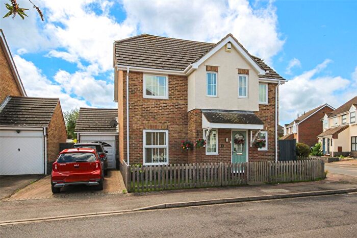 4 Bedroom Detached House For Sale In The Cloisters, Bedford, Bedfordshire, MK41