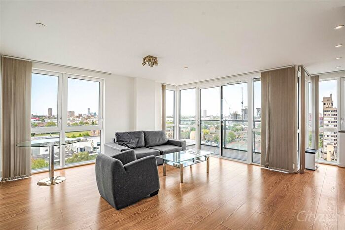 1 Bedroom Flat For Sale In The Panoramic, Willis Street, E14
