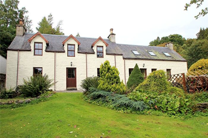 5 Bedroom Detached House For Sale In Lakefield, Kilmartin, Drumnadrochit, IV63