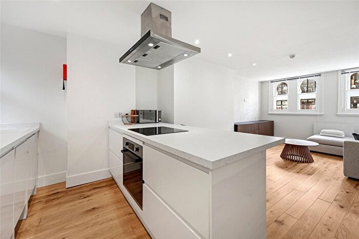 3 Bedroom Flat To Rent In Hallam Street, London, W1W