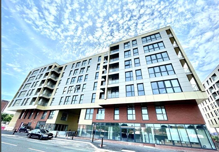 2 Bedroom Apartment To Rent In Adelphi Street, Salford, Salford, M3