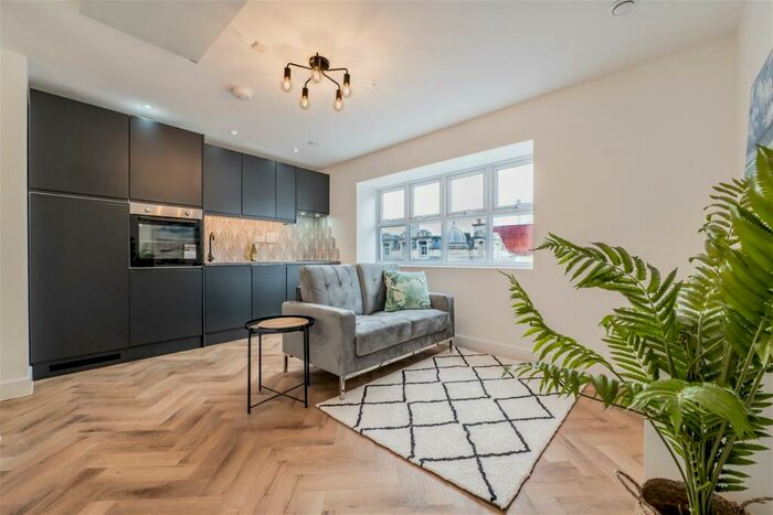 Studio To Rent In Willis House, Willis Road, Portsmouth, Hampshire, PO1