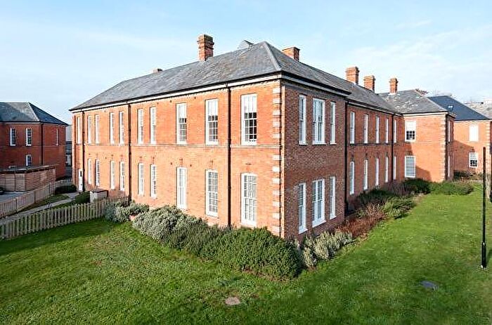 2 Bedroom Flat To Rent In Longley Road, Chichester, PO19