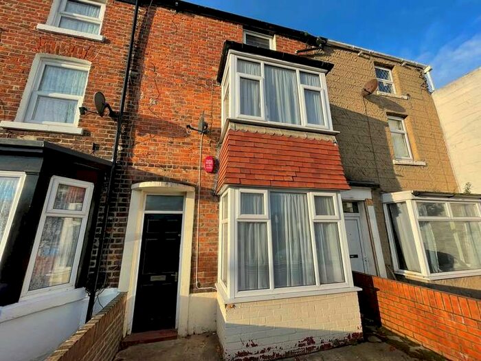 3 Bedroom Terraced House To Rent In North Street, Scarborough, YO11