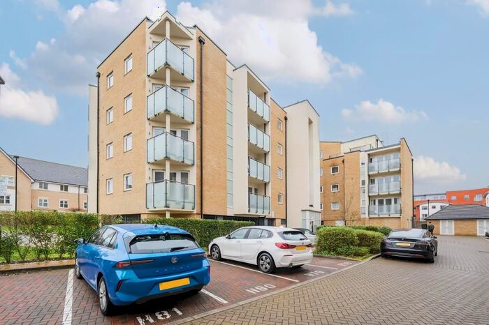 1 Bedroom Flat To Rent In Perkins Gardens, Ickenham, UB10