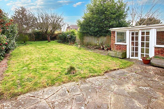 4 Bedroom Semi-Detached House For Sale In Greencourt Avenue, Shirley Park, CR0