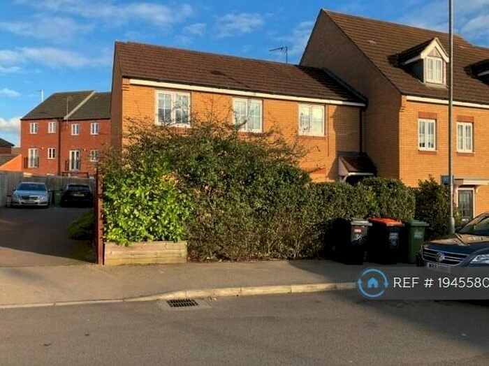 2 Bedroom Flat To Rent In Turnham Drive, Leighton Buzzard, LU7