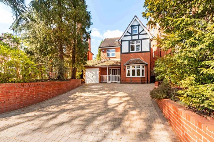 5 Bedroom Detached House For Sale In St. Bernards Road, Solihull, West Midlands, B92
