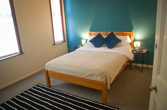 4 Bedroom Terraced House To Rent In Gulson Road, Coventry, West Midlands, CV1