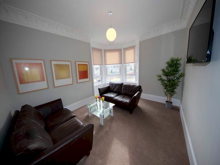 1 Bedroom Flat To Rent In Mid Road, Dundee, DD3