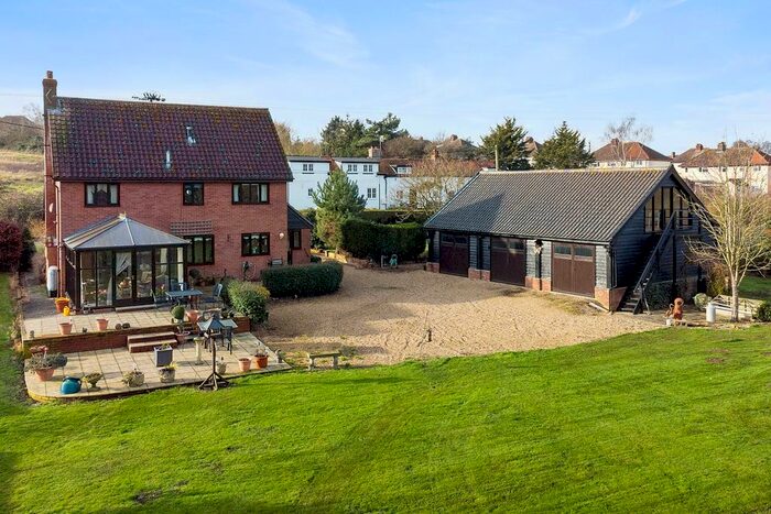 4 Bedroom Detached House For Sale In Spring Lane, Wickham Market, Woodbridge, IP13